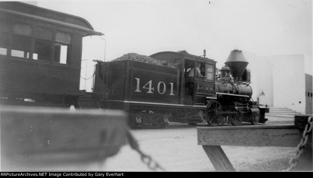 IC 2-4-4 T #1401 - Illinois Central 